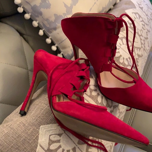 Heels - Picture 1 of 1